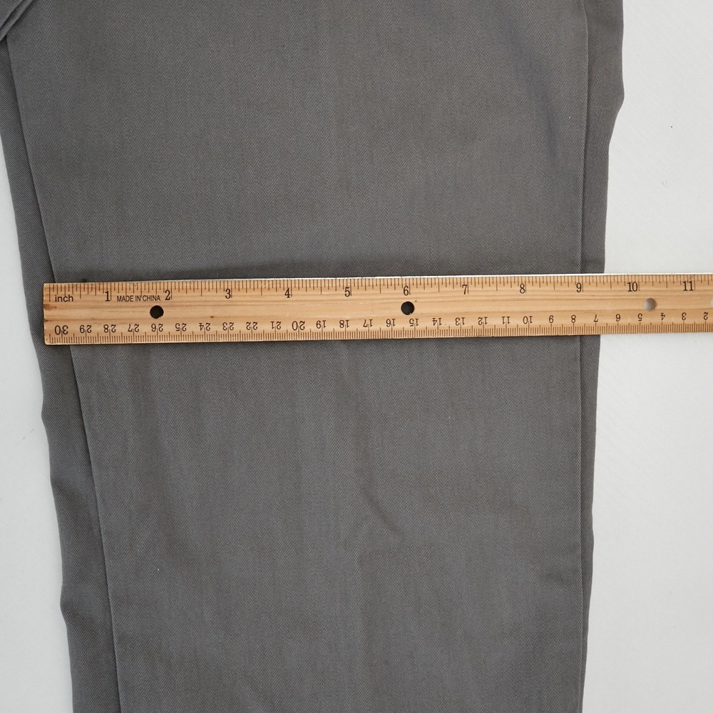 IZOD Performance Stretch Pants Mens 42x32 Grey Straight Smoked Pearl - Picture 13 of 15